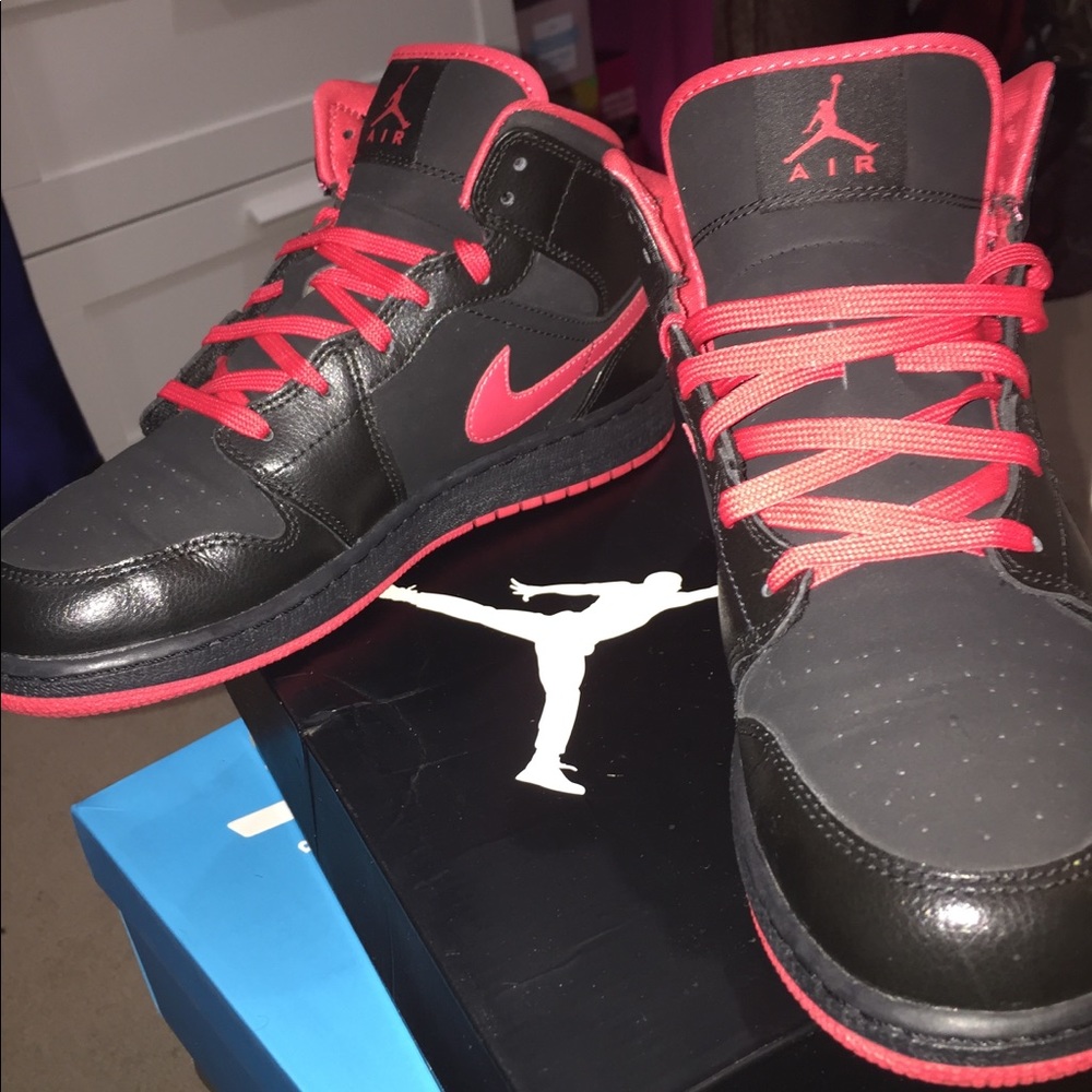 Air Jordan 1 Mid (GS)